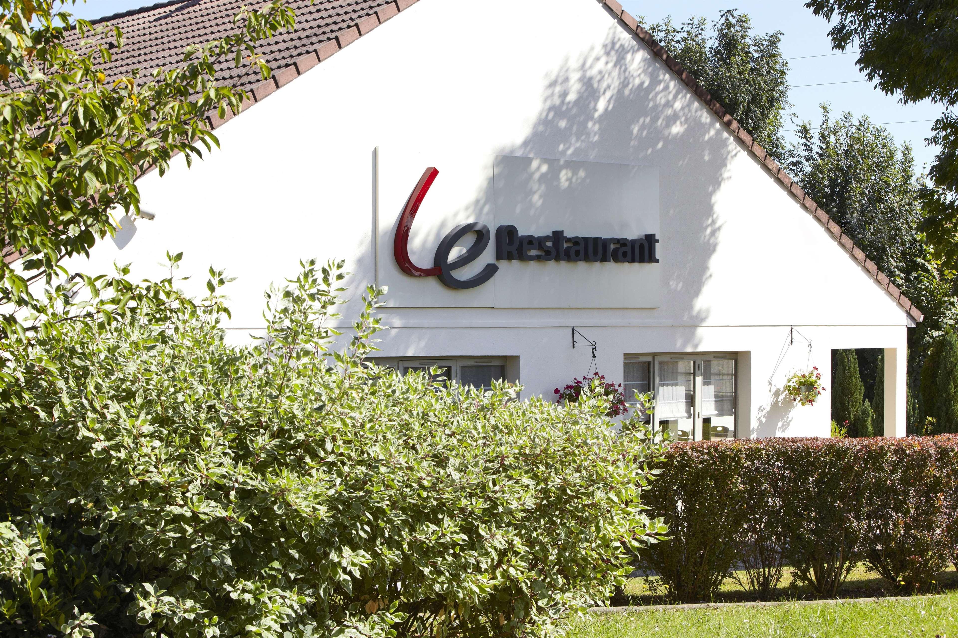Отель Campanile Montbeliard - Сошо Экстерьер фото